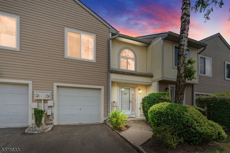 Sold $620,000 • Co-Listing Agent