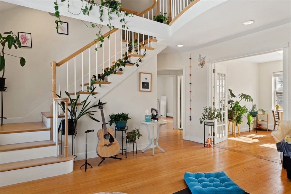 76 Boylston St unit 4, Chestnut Hill, MA 02467 - photo 1