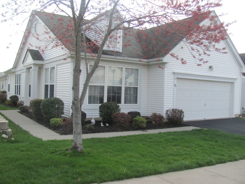 99 Kensington Cir unit 99, Belvidere, NJ 07823 - photo 1