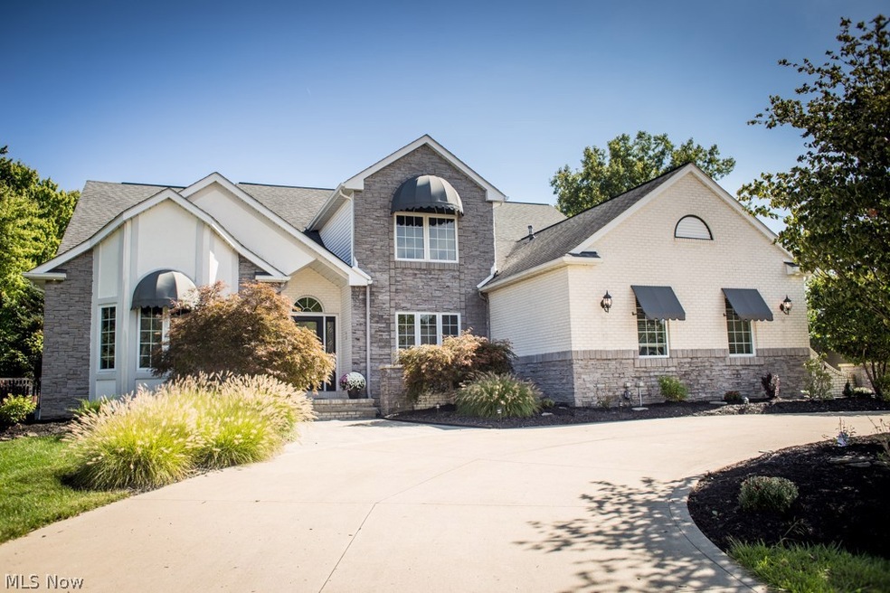 9475 Woodchip Ln, Broadview Heights, OH 44147 - photo 1