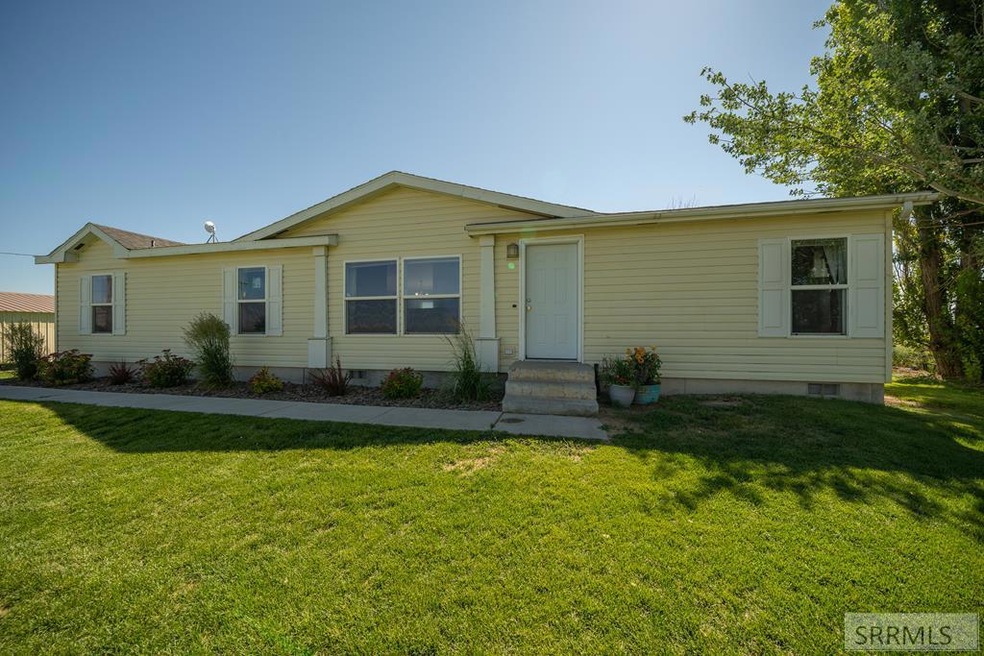 305 N 1200 W, Blackfoot, ID 83221 - photo 1