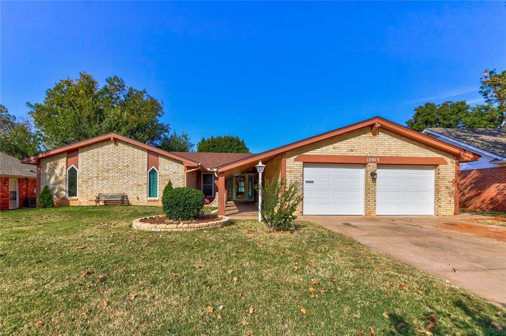 12013 Camelot Dr, Oklahoma City, OK 73120 - photo 1