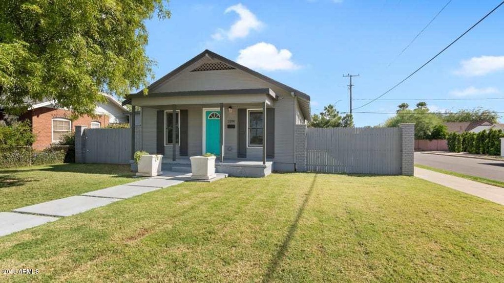 2201 N 9th St, Phoenix, AZ 85006 - photo 1