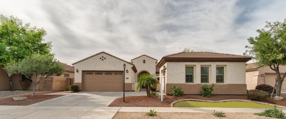 2047 E Mead Pl-2