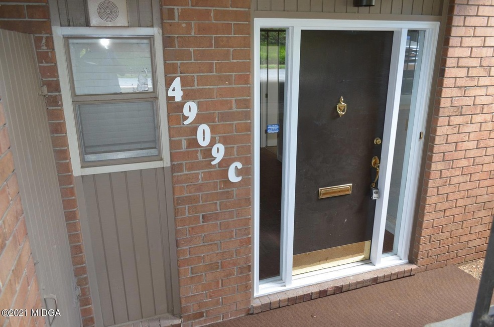 4909 Rivoli Drive, Unit C