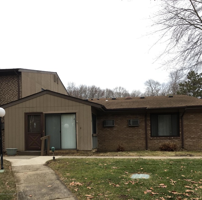 79 Lexington Ct, Red Bank, NJ 07701 - photo 1