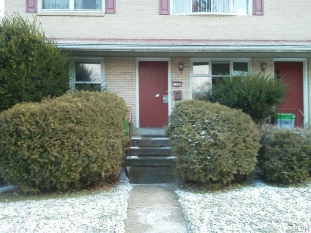1702 Cedar St, Allentown, PA 18104 - photo 1