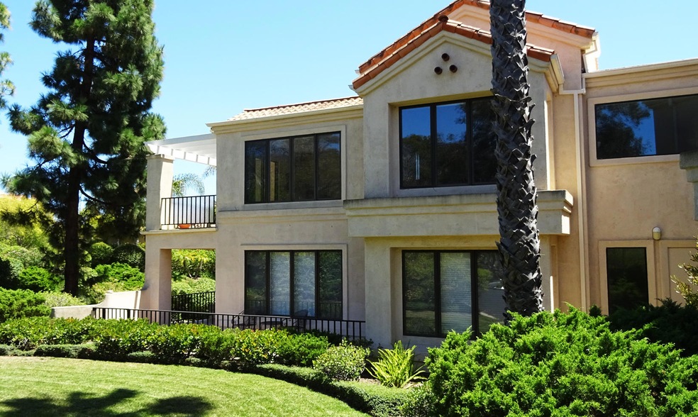 4477 Shadow Hills #A