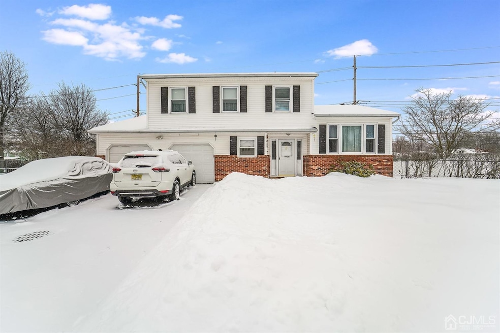 5 Mohawk Ave, Middlesex, NJ 08846 - photo 1