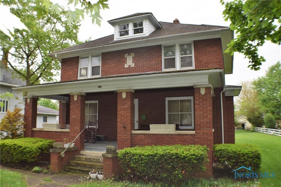 607 W Main St, Woodville, OH 43469 - photo 1