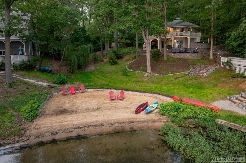 Pending $869,000
