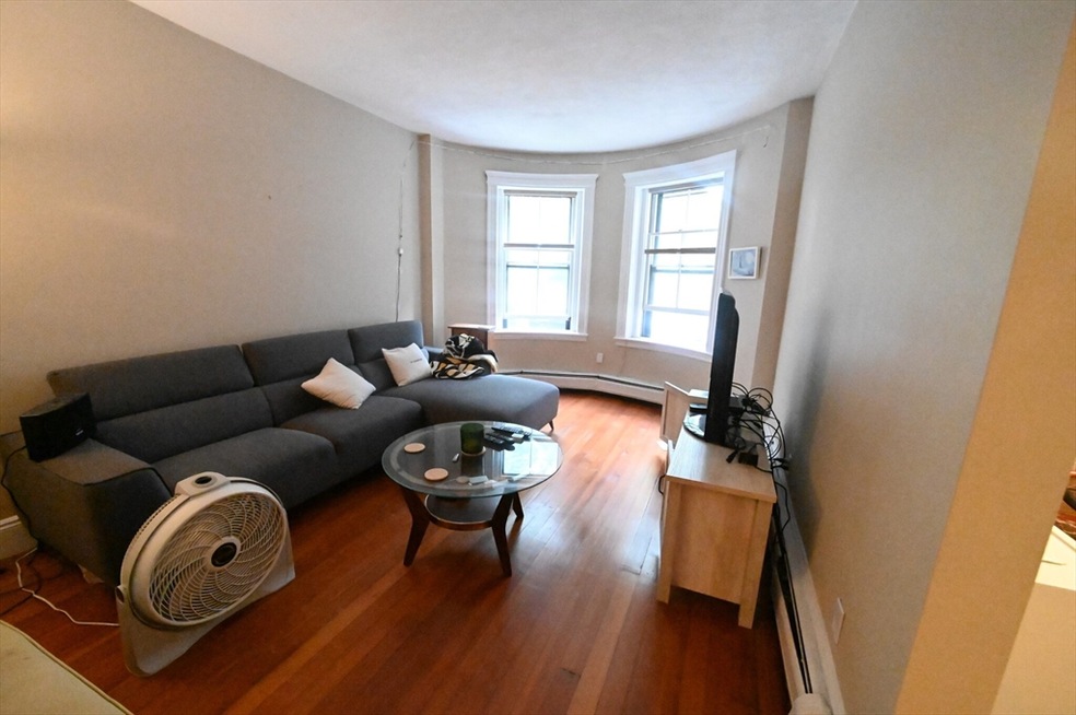 1819 Beacon St unit 4, Brookline, MA 02445 - photo 1