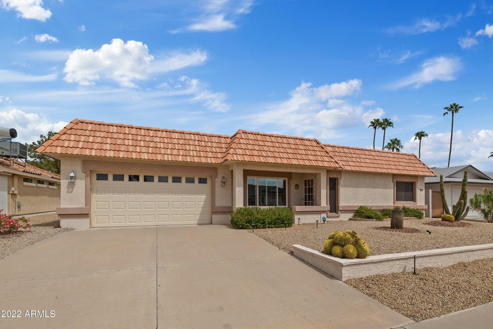 9522 W Lindgren Ave, Sun City, AZ 85373 - photo 1