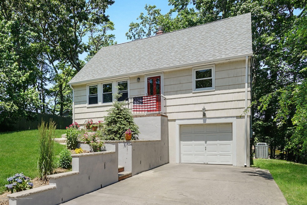 131 Overlook Dr, Neptune, NJ 07753 - photo 1