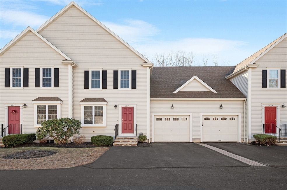 21 Hecla St unit 4, Uxbridge, MA 01569 - photo 1