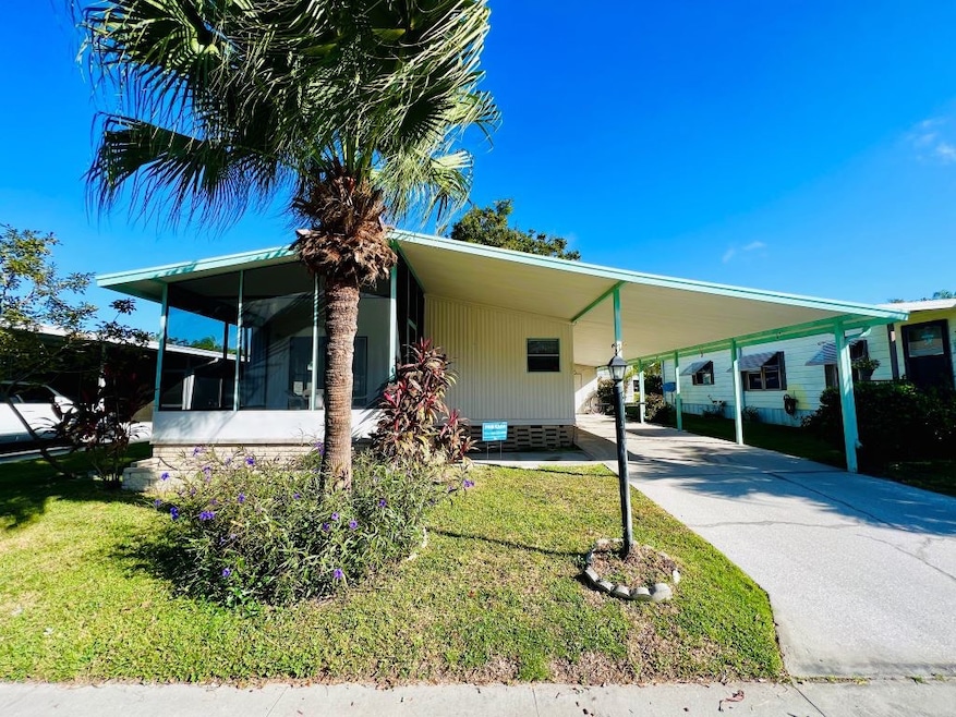 294 Buckeye Blvd, Lakeland, FL 33813 - photo 1