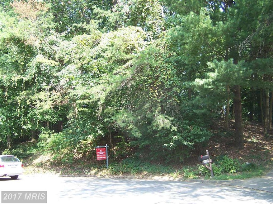 4708 Pinecrest Ct, Dumfries, VA 22025 - photo 1