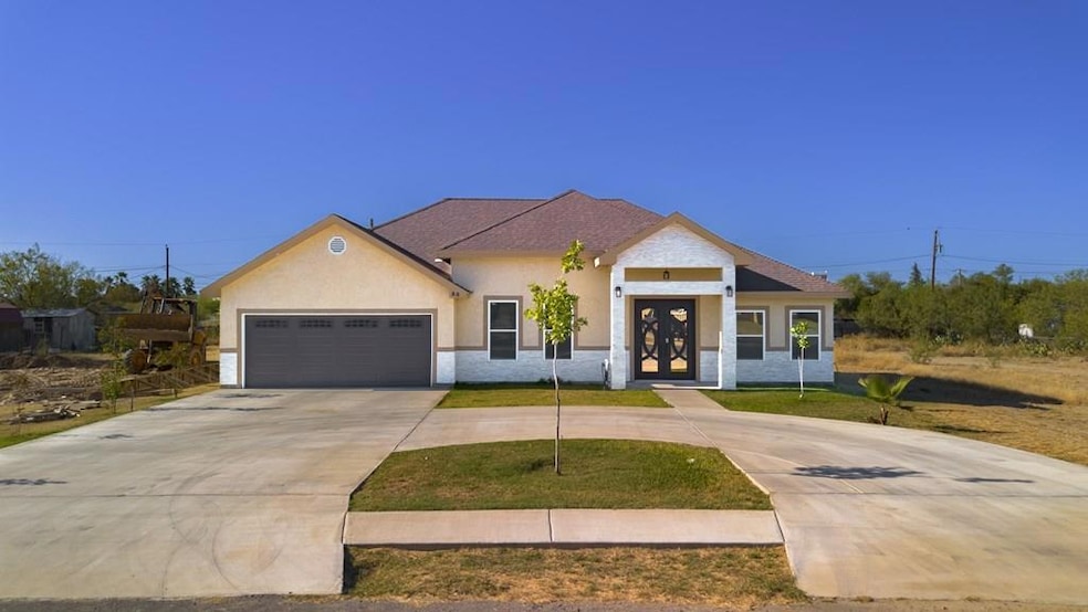 88 Winchester Rd, Eagle Pass, TX 78852 - photo 1