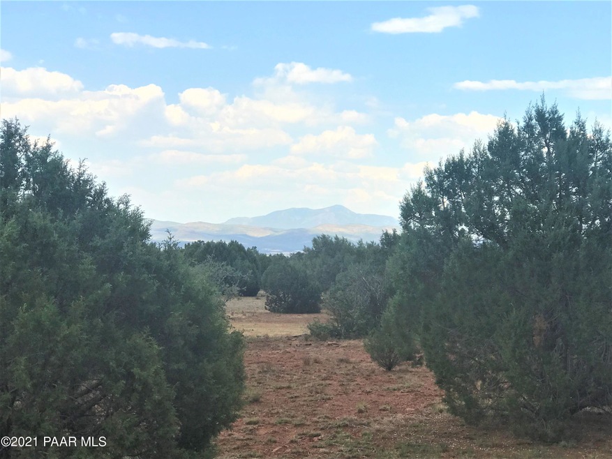 2027 N Maryvale Dr, Ash Fork, AZ 86320 - photo 1