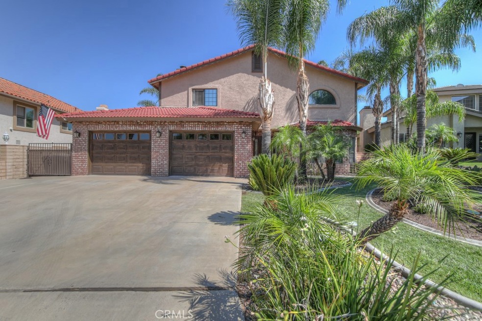 30421 Sparkle Dr, Canyon Lake, CA 92587 - photo 1