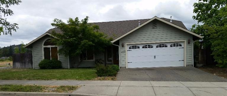 2722 Esther Ln, Grants Pass, OR 97527 - photo 1