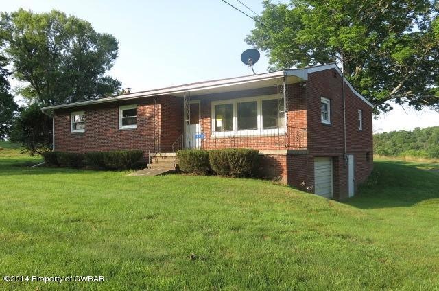 168 Outlet Rd, Dallas, PA 18612 - photo 1