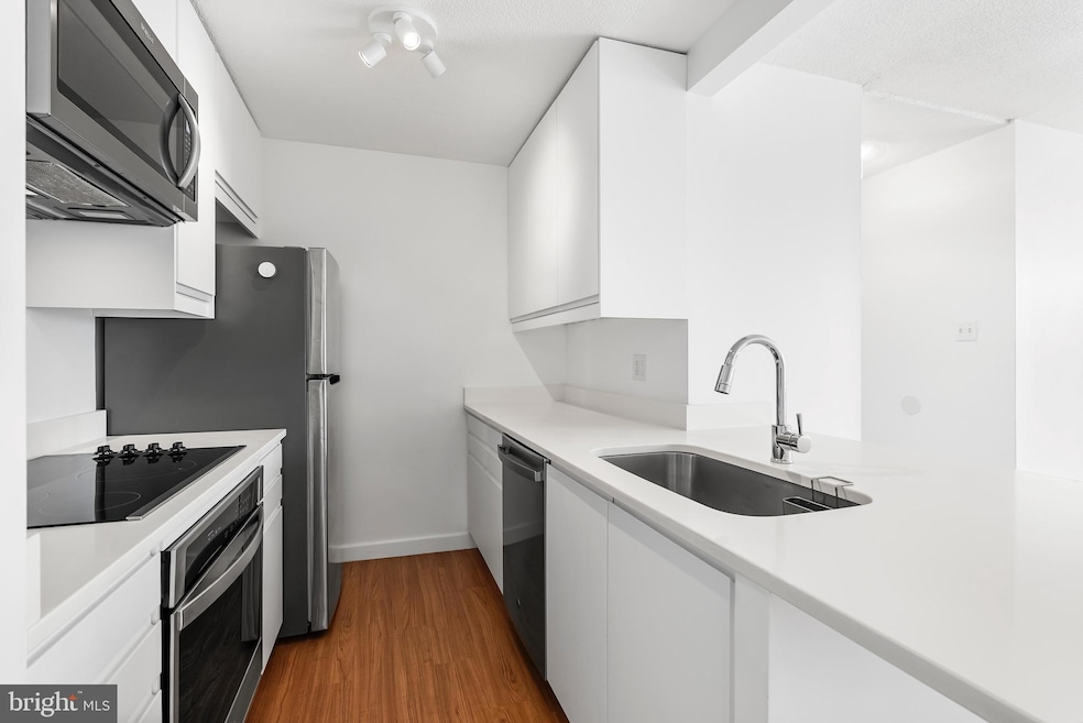 St. Paul at Chase Condominiums unit 711, Baltimore, MD 21202 - photo 1