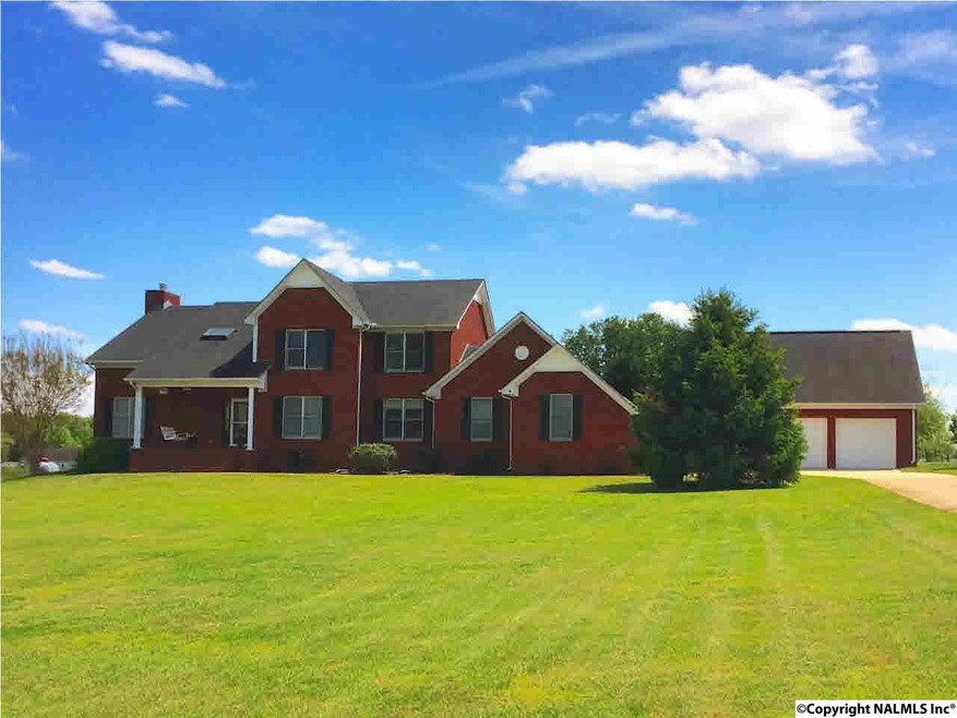 With approximately 3 ares of land including some fencing, this 5+ bedroom someplace invites you to bring along your horses or livestock, plant a garden, and establish some roots.