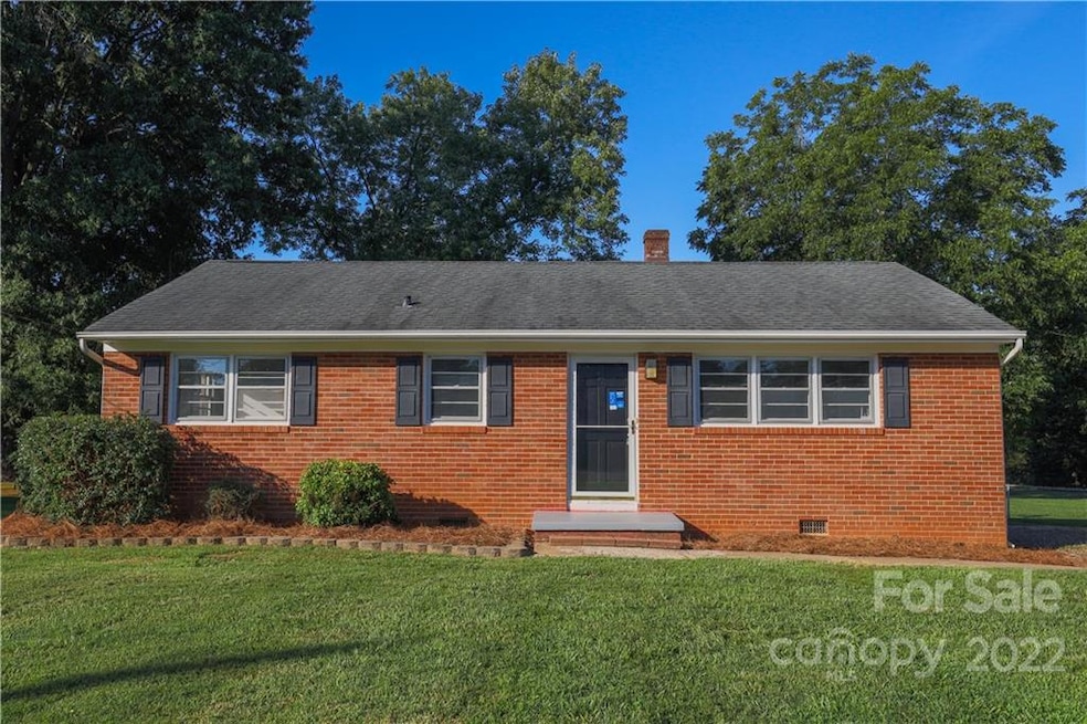 173 Shumaker Dr, Statesville, NC 28625 - photo 1