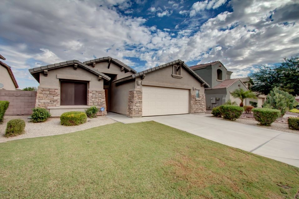 3142 E Bellerive Dr-1