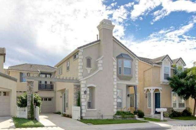 Beautiful curb appeal!
