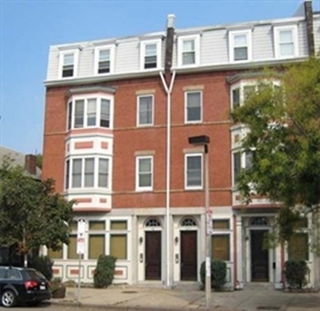 439 Main St unit 2, Charlestown, MA 02129 - photo 1