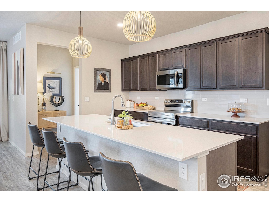 Open Kitchen with Large Island