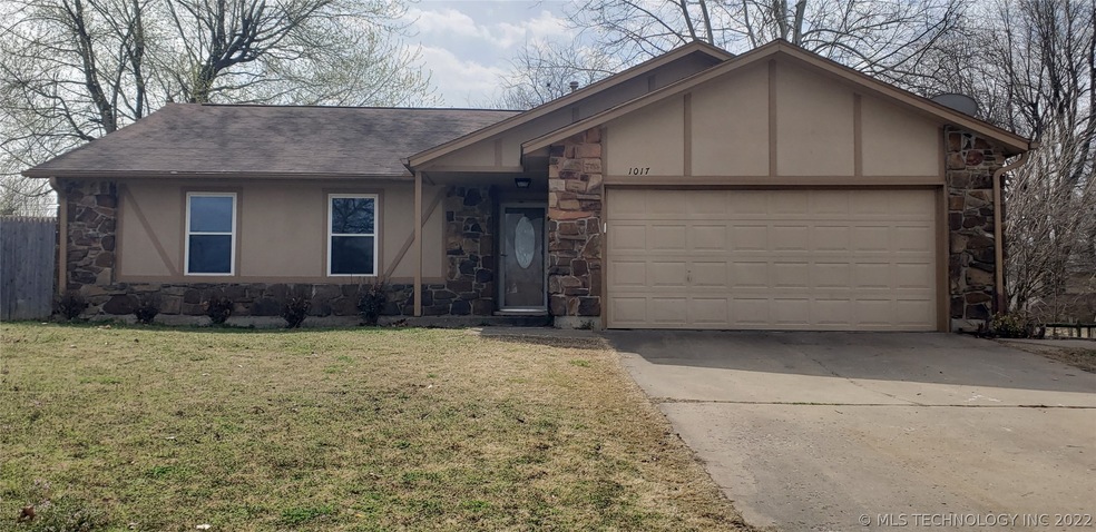1017 W Reno St, Broken Arrow, OK 74012 - photo 1