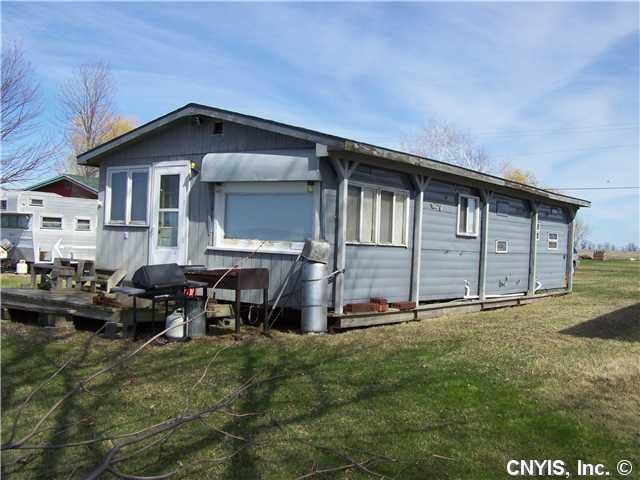 Exterior Front Main mobile home