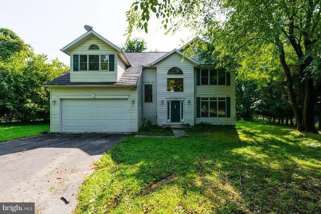 2512 Proctor Ln, Parkville, MD 21234 - photo 1