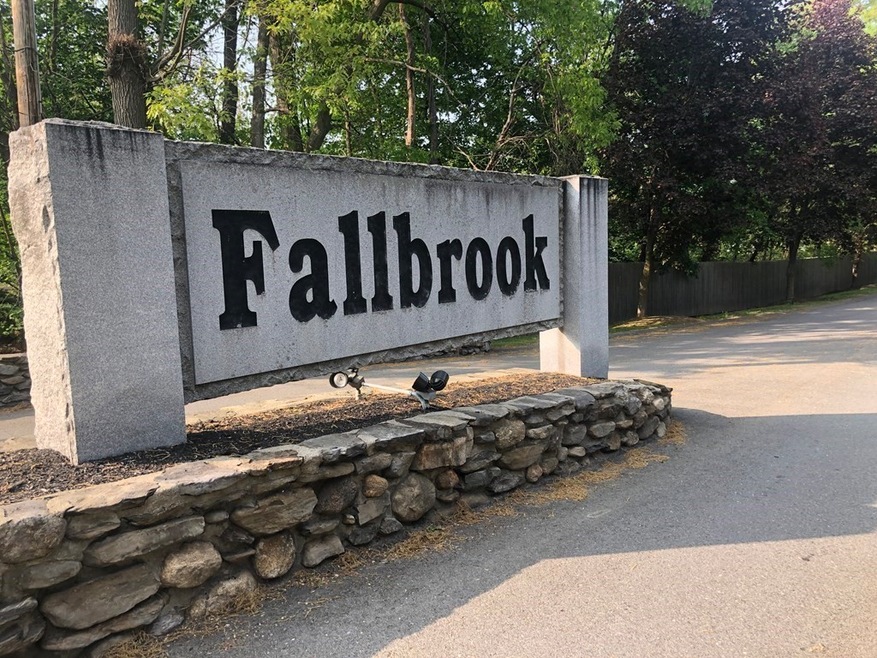 36 Meadow Pond Dr unit M, Leominster, MA 01453 - photo 1