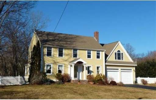 2 Wampanoag Dr, Franklin, MA 02038 - photo 1