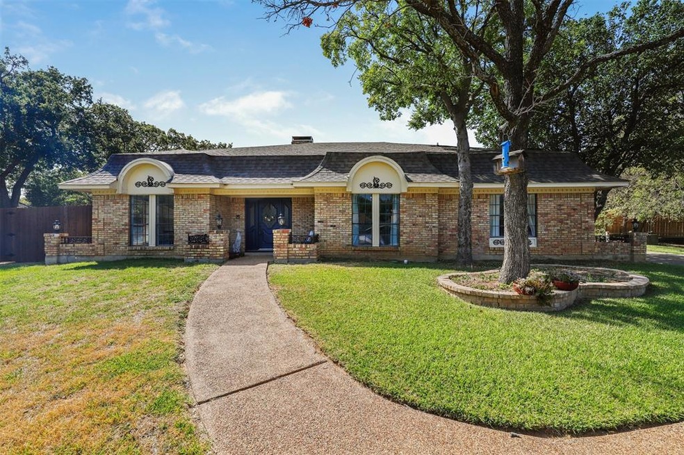 820 Autumnwood Ct, Bedford, TX 76021 - photo 1