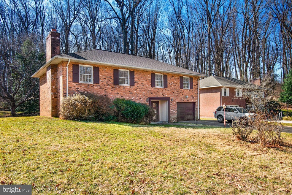 6643 Kirby Ct, Falls Church, VA 22043 - photo 1