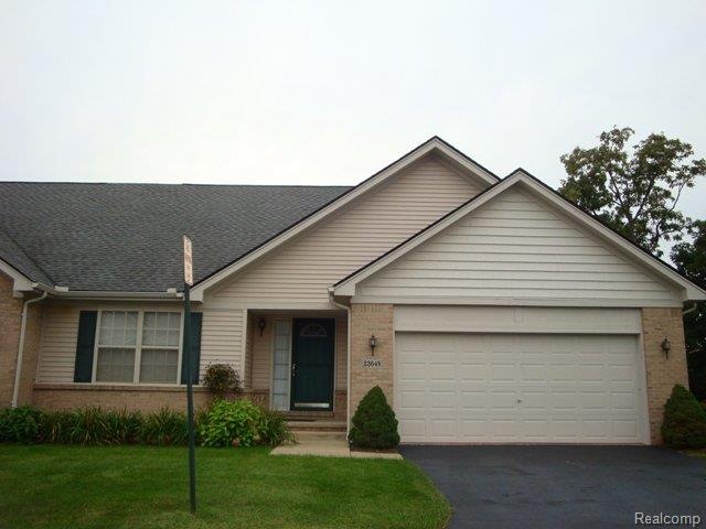 EXTERIOR.JPG