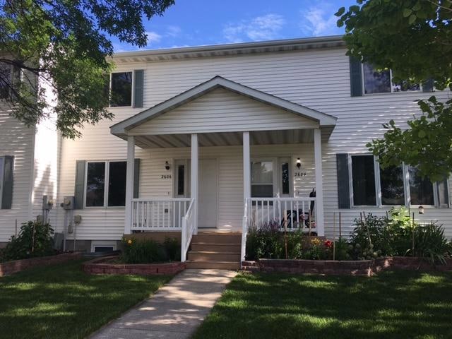 2606 9th Ave S, Grand Forks, ND 58201 - photo 1