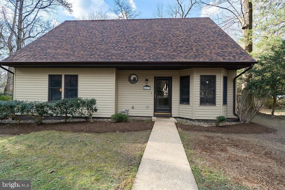 44537 White Pine Ct, California, MD 20619 - photo 1