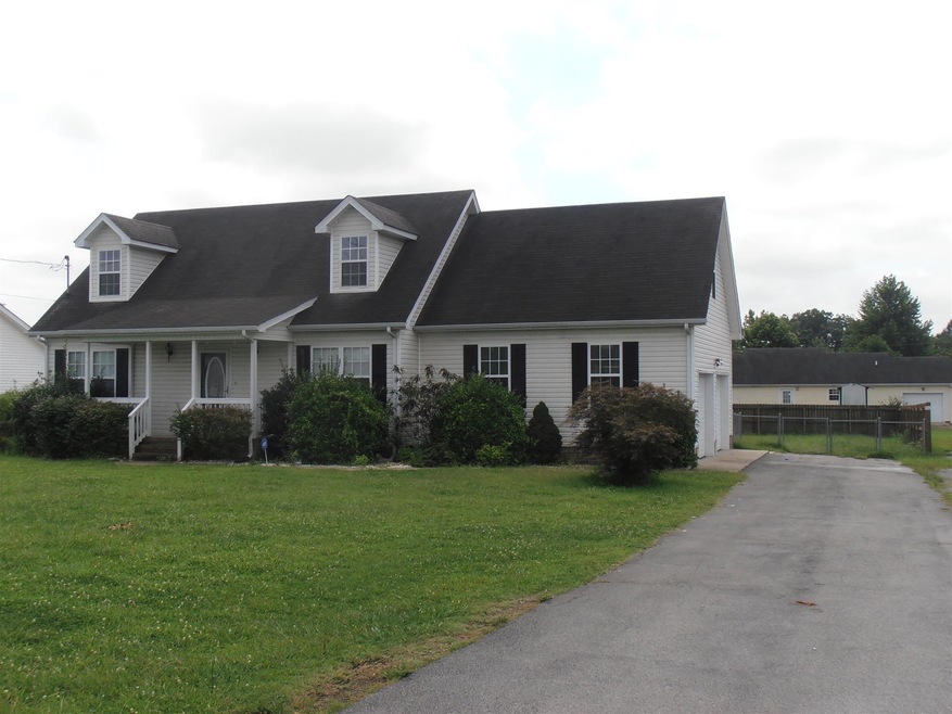 111 Ritch View Dr, Shelbyville, TN 37160 - photo 1