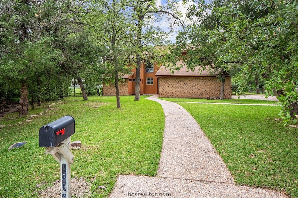 1303 Angelina Cir, College Station, TX 77840 - photo 1