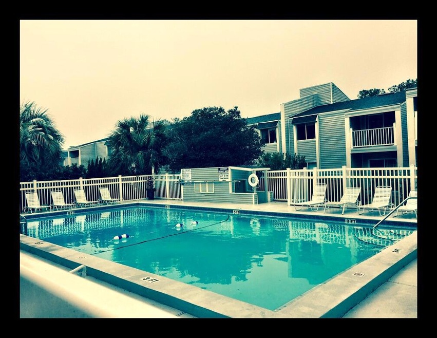 Beautiful Community Pool!!!