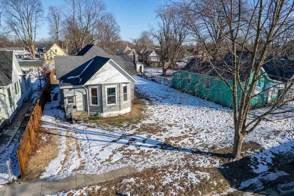 1131 N 9th St, Terre Haute, IN 47807 - photo 1