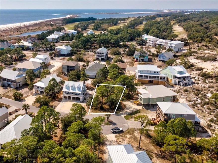 203 Magnolia Ct, Dauphin Island, AL 36528 - photo 1
