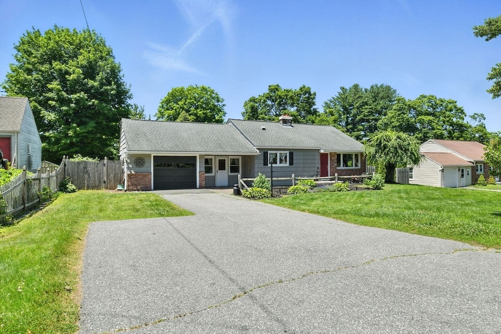 683 Rogers Ave, West Springfield, MA 01089 - photo 1