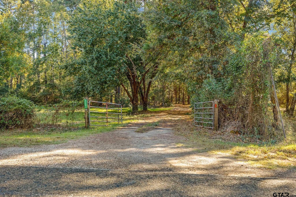 3401 Fm 1910 W, Jacksonville, TX 75766 - photo 1